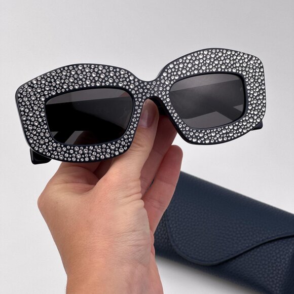 Loewe ANAGRAM LW4114IS Sunglasses – Crystal Studs Blue| Model LW4114IS 90A - Picture 9 of 13